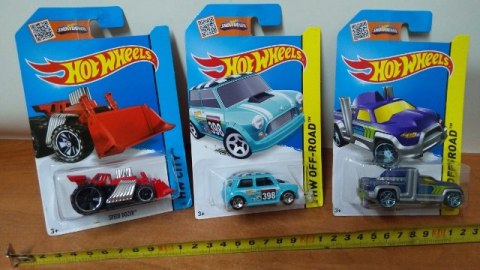 Auto metalowe HOT WHEELS DNG93