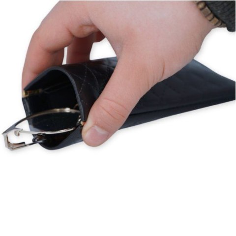 Etui na okulary miękkie wsuwane z eko-skóry pikowane zatrzask 9 x 18cm. kolor biały CHSO11963