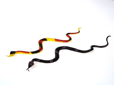 Wąż gumowy 60cm mix
